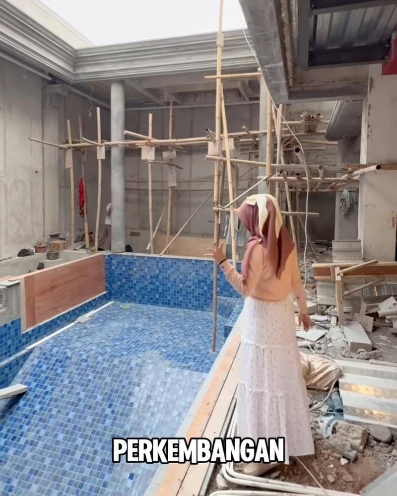 Instagram.com/riaricis1795